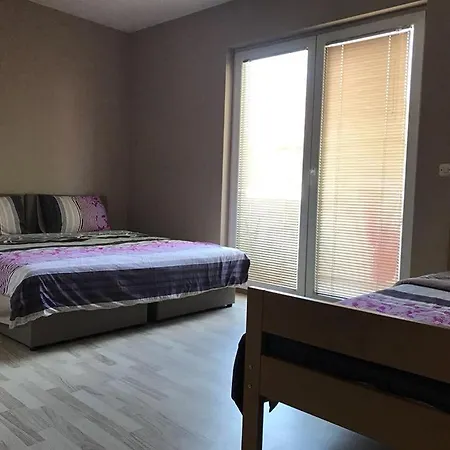 Struga-rooms/dhoma/sobi *