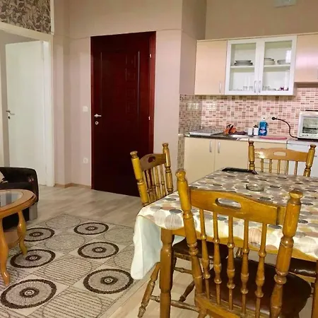 Struga-rooms/dhoma/sobi *