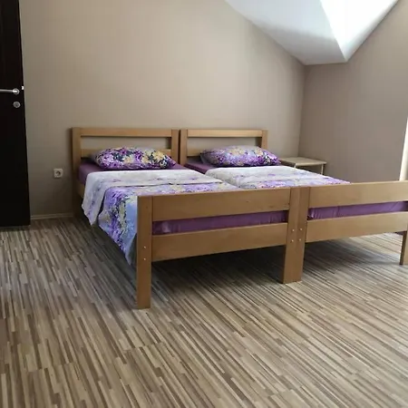 Struga-rooms/dhoma/sobi Struga