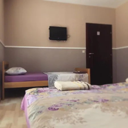 Struga-rooms/dhoma/sobi *